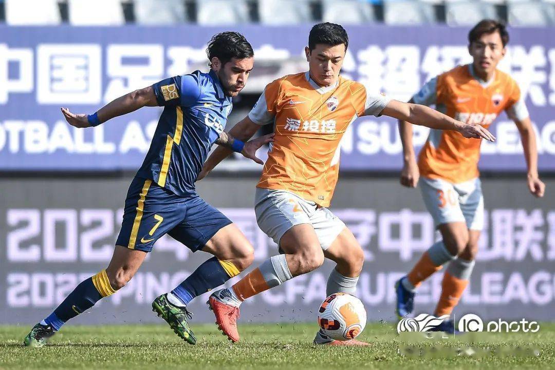 战报丨深圳队0比3负于广州城_比赛_机会_禁区