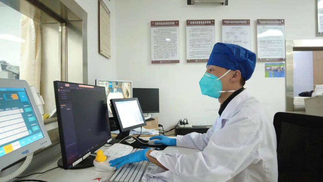 天选打工人？这才是医护人员的真实写照！