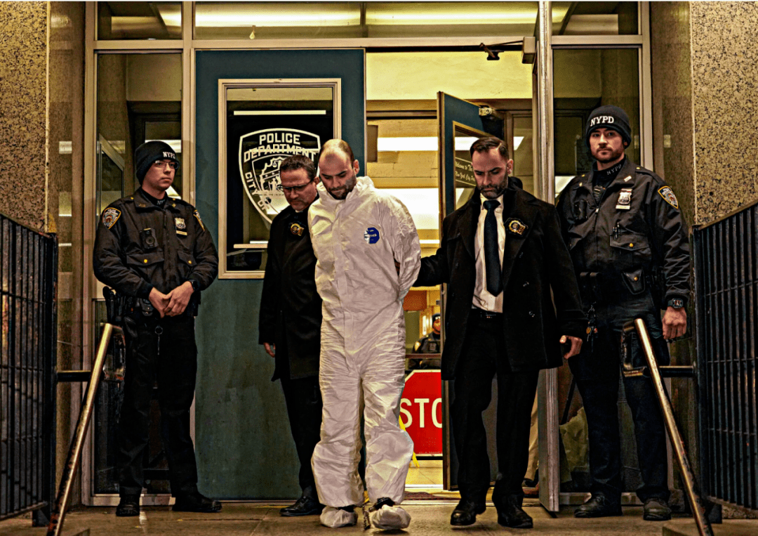 法拉盛撞人案恐怖细节披露:丈夫载着3儿子,开车猛撞妻子_giraldo_合作