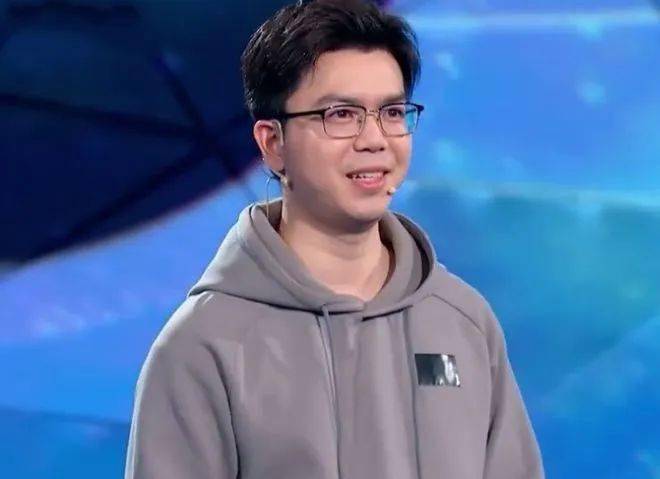 华为江西籍百万年薪"天才少年"稚晖君离职创业,任正非曾为他点赞!