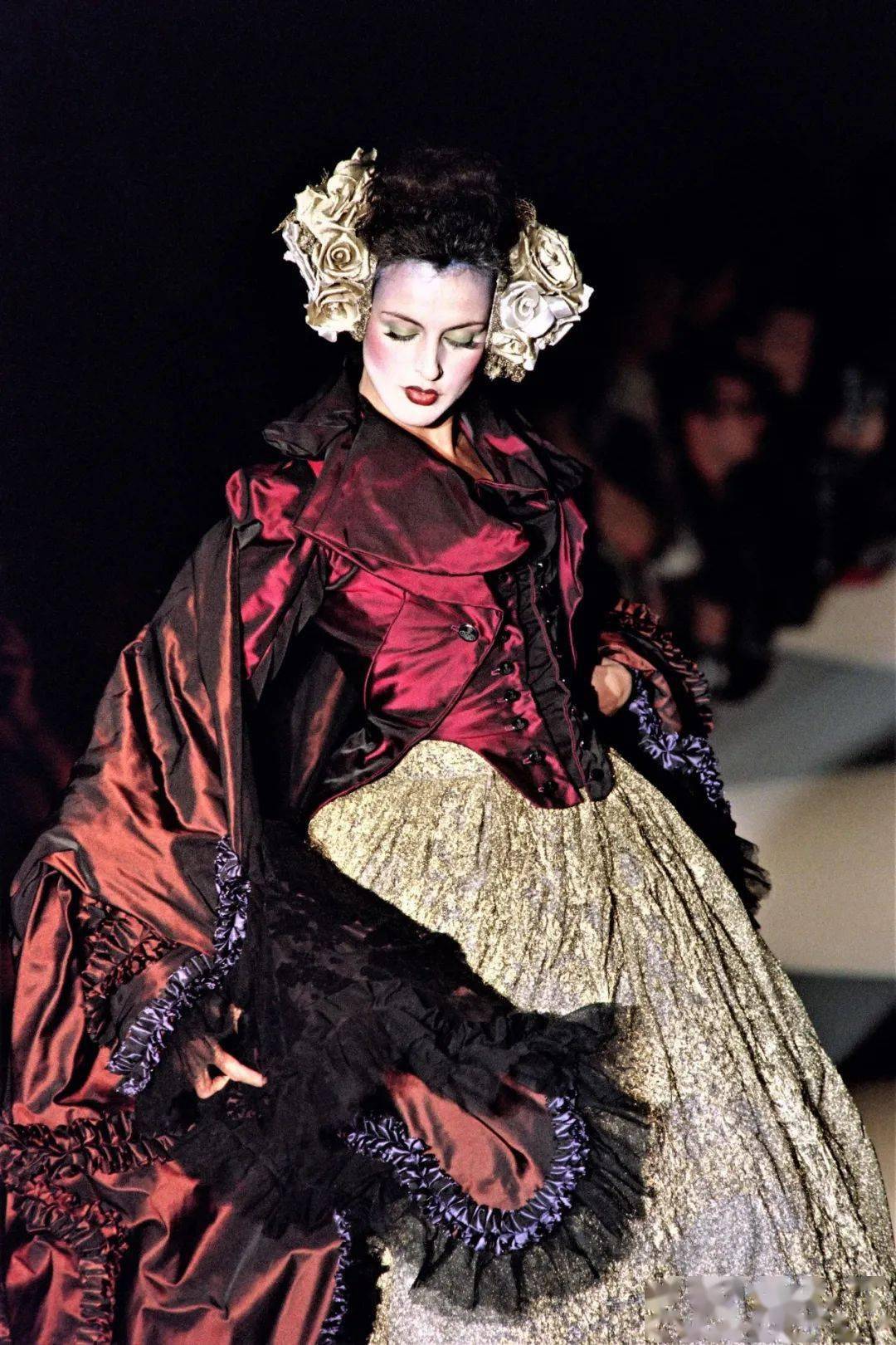 "朋克教母"vivienne westwood逝世,享年81岁~_系列_传统_品牌