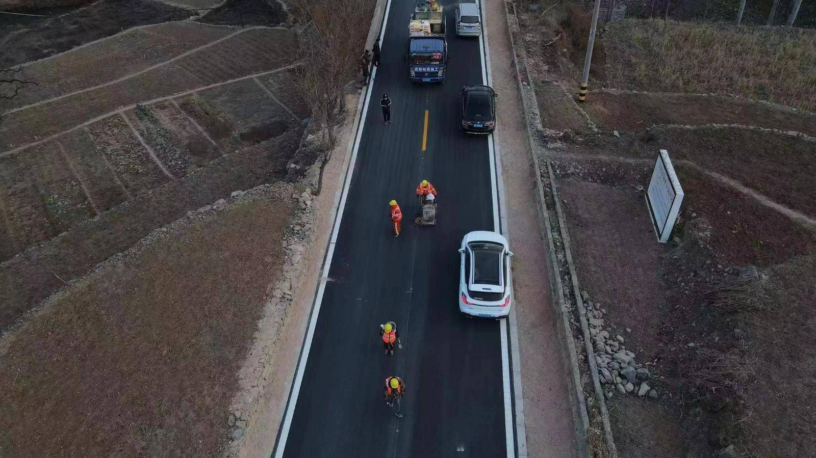 s227林桐线卫辉林州交界至s306交叉口段灾毁重建项目主路面顺利通车