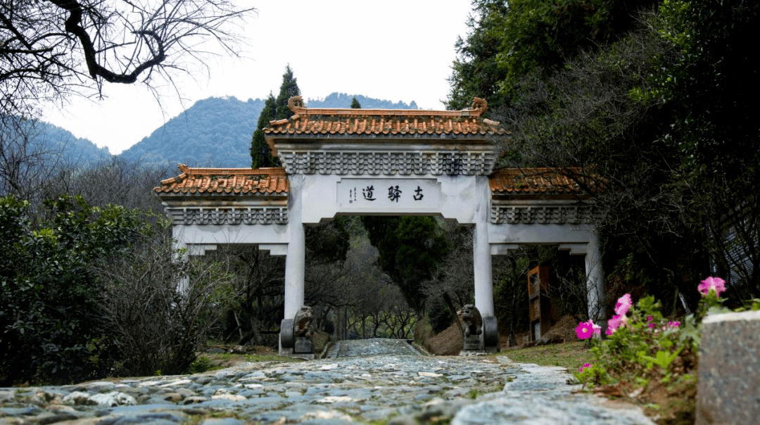 大余梅关风景区图片