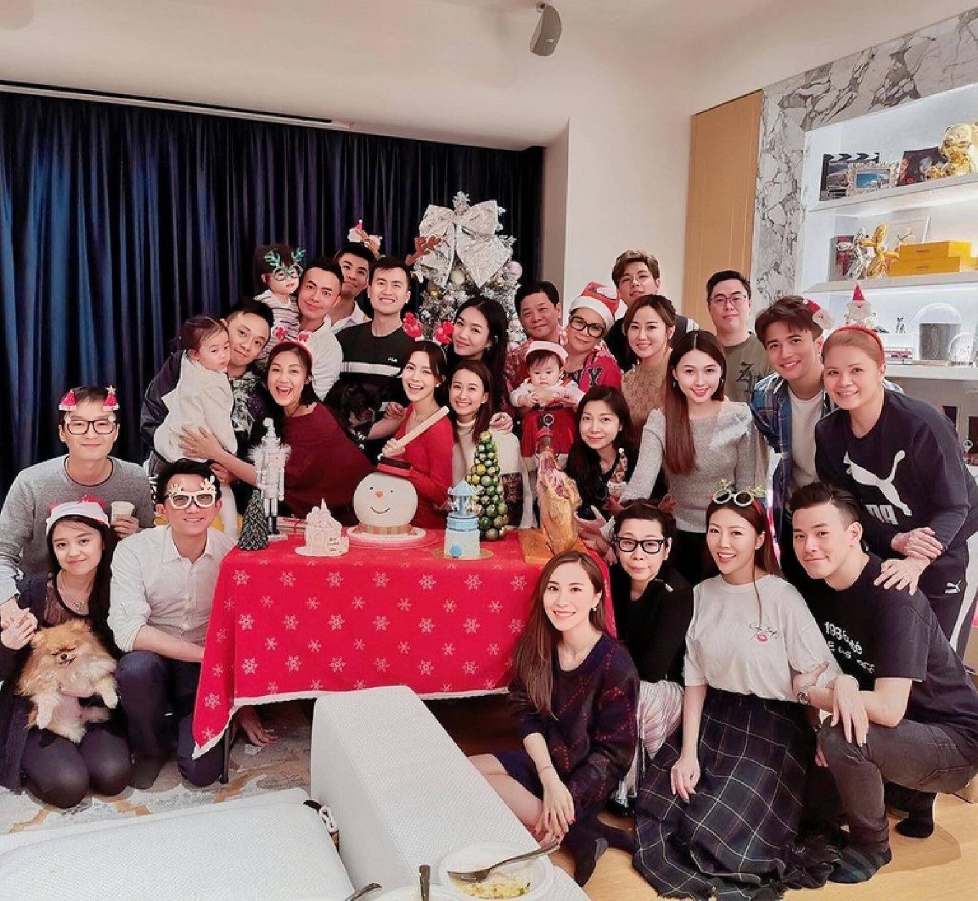 戴钻石配饰美出天际,嫁豪门住三层别墅_文咏珊_吴启楠_丈夫