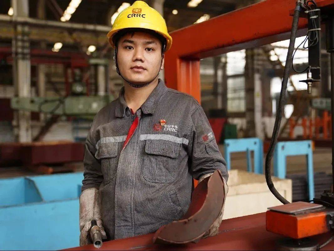 记忆2022|过去这一年,那些奋斗路上的贵阳贵安人……_建设_贵州_服务