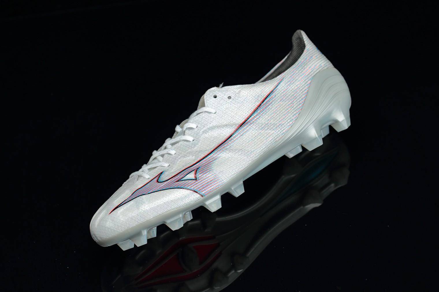 mizuno α japan 足球鞋球鞋产地:日本球鞋类型:速度型鞋面材质