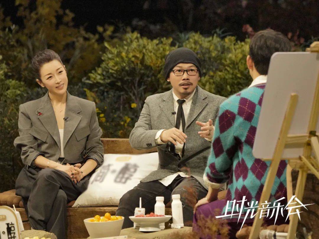 人们总会反复爱上他写的歌词..._方文山_首歌_周杰伦