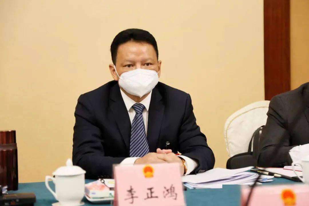 李正鸿代表建议市人大常委会的监督工作,要加强针对性