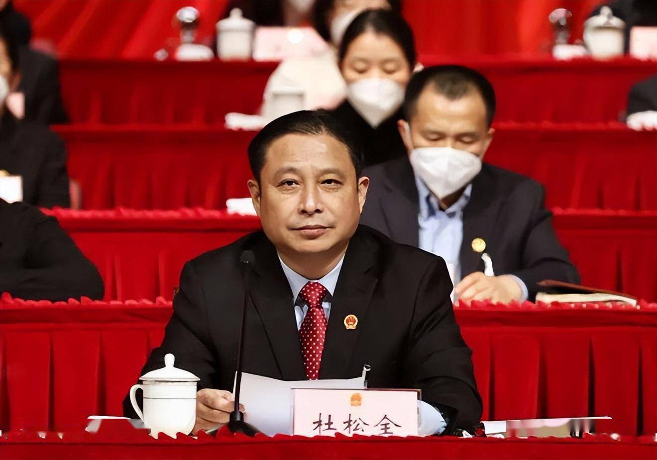 虹口区十七届人大三次会议胜利闭幕_发展_人民_大会常务