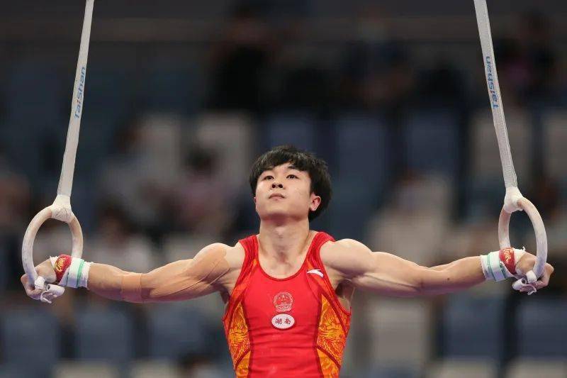 株洲籍体操运动员杨家兴登上中国体操世界冠军榜