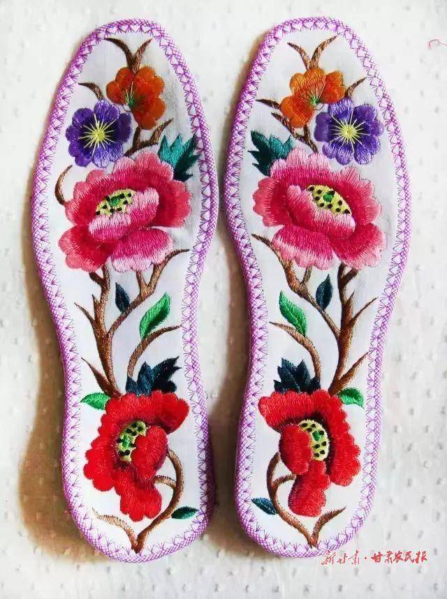 庆阳刺绣:指尖开出非遗花_牡丹_手艺_鞋垫