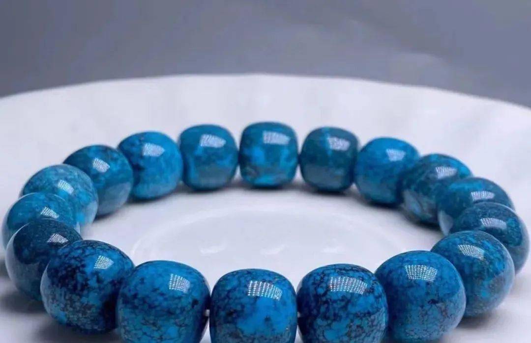 盘绿松石珠串有技巧，三种方法教你深入绿松石文玩_搜狐网