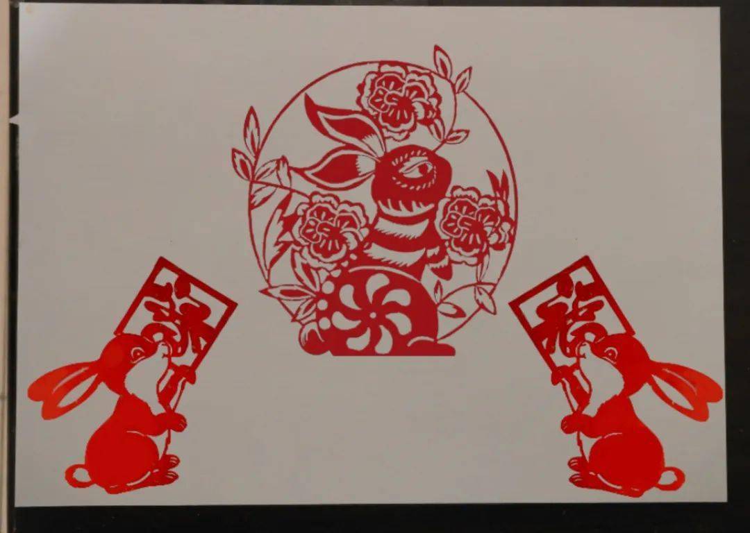 魏丽童软件工程22-3 刘闯软件工程22-4 韩雨峰物联网工程21-2 冀佳雯