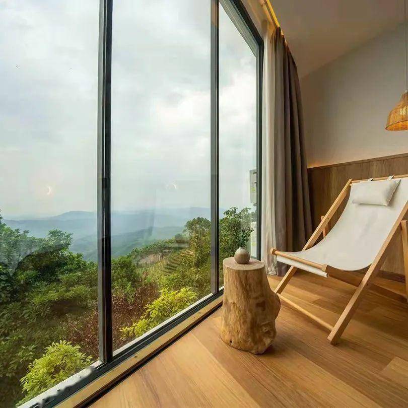 藏在清远这座云海中山顶茶园民宿,躺在床上看云海日出丨壹山茶舍_房间