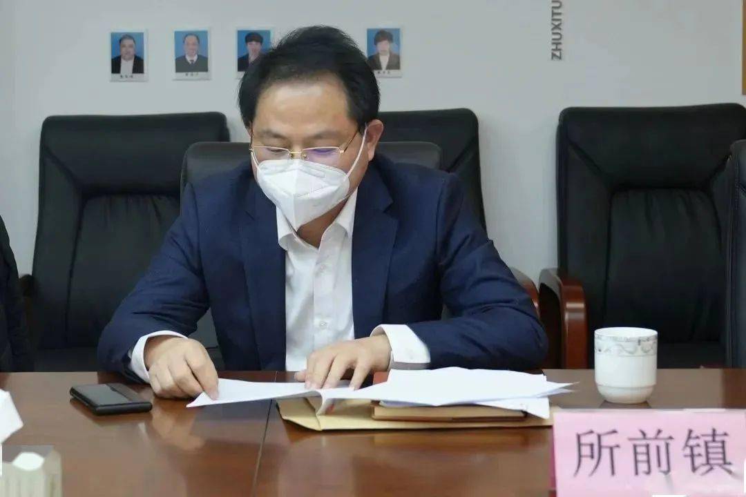 会上,区法院副院长赵建芳,区检察院副检察长赵桔水