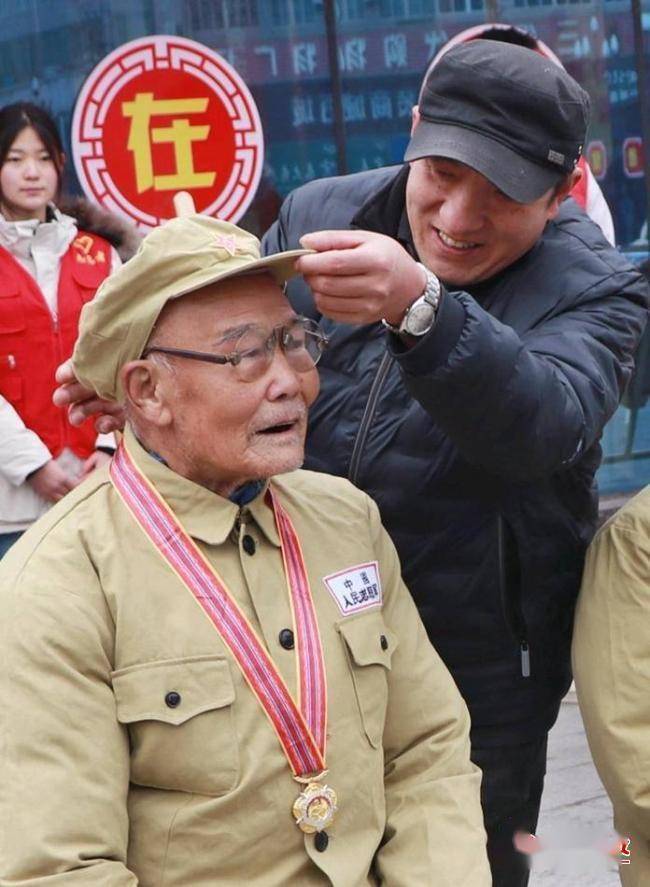 新天水讯1月11日,甘谷县退役军人事务局,甘谷县摄影家协会举行抗美