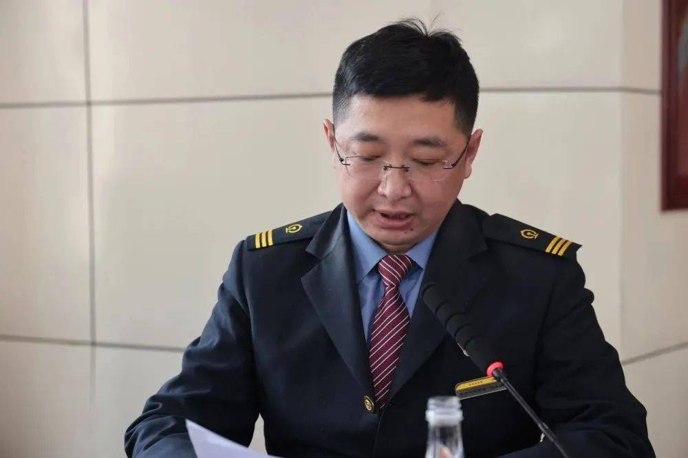 牡丹江电务段二届九次职工代表大会胜利召开!_工作_发展_报告