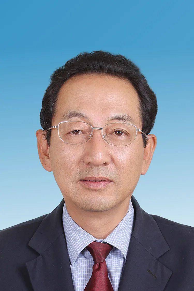 王宁当选云南省人大常委会主任,王予波当选云南省省长_研究生_在职