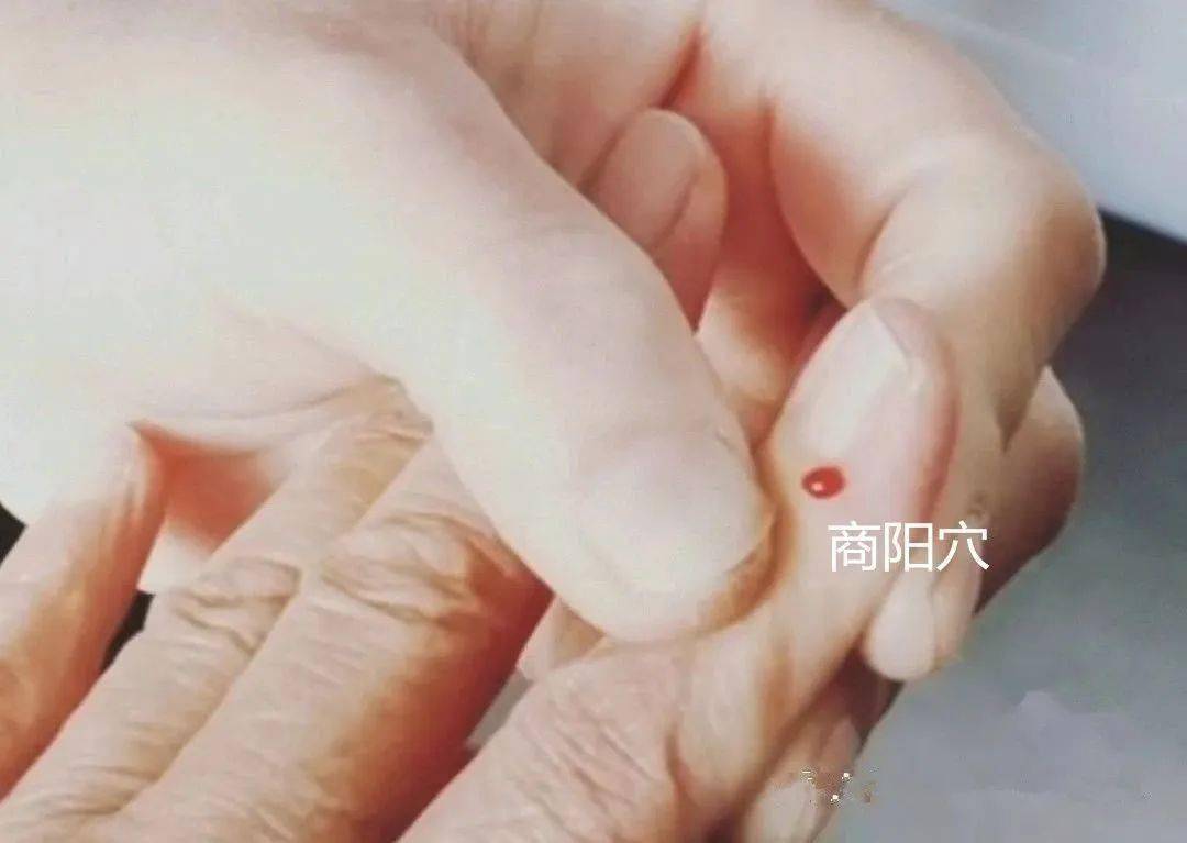 这些中医疗法帮您少遭罪_穴位_拇指_部位