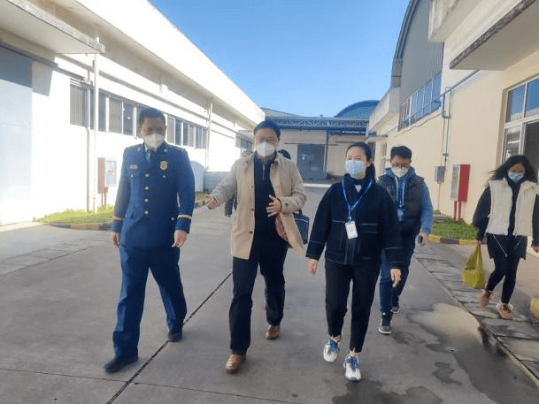 江川区委书记普光照和区长王晋等领导带队,深入有关单位开展春节前