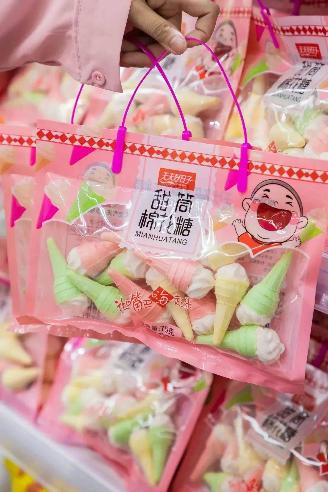 小时候常吃的石头糖果汁糖奶片糖在这里也能吃得到童年回忆来袭happy