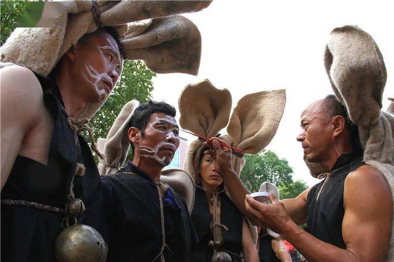 春节期间内容:双柏县文化馆在公共文化云平台对老虎笙,大锣笙,小豹子