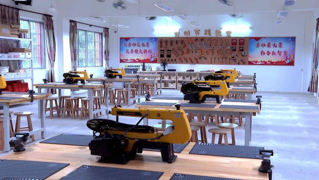 广宁县2个劳动实践室揭牌成立,全新劳动课程即将"上线"_教育_问题