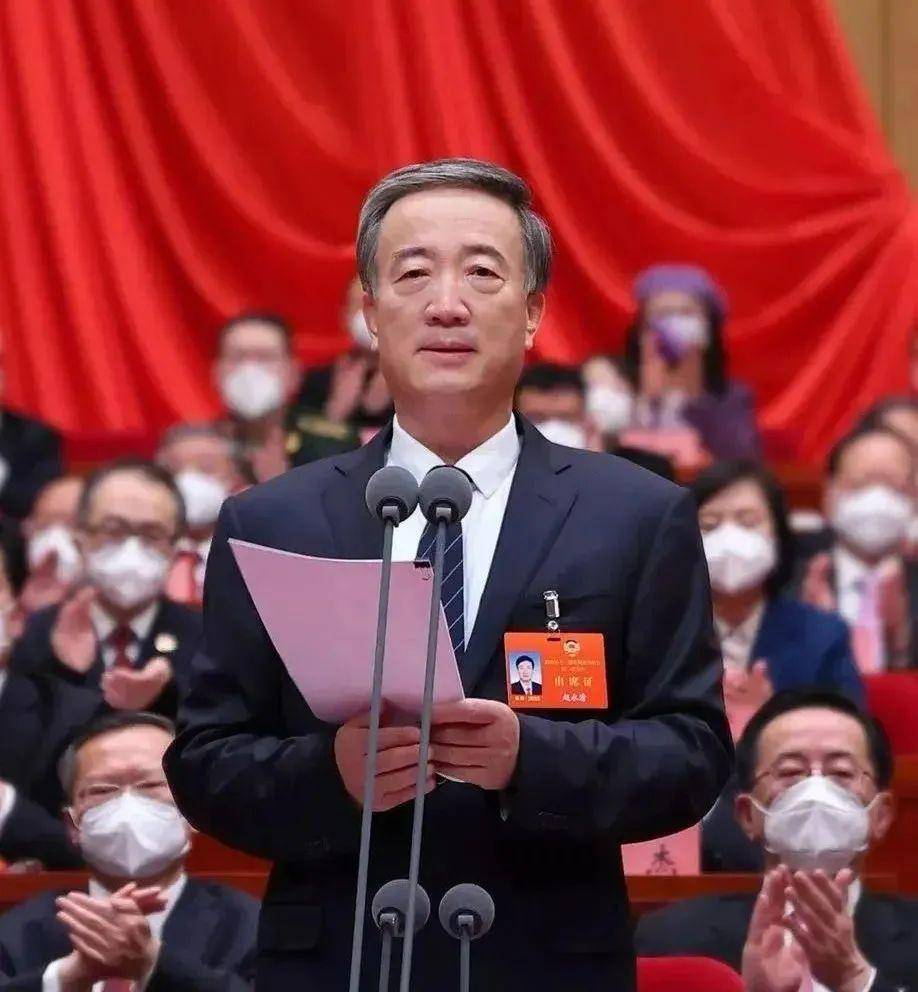 后调至宁夏,曾任宁夏回族自治区林业局党组书记,吴忠市委书记等职