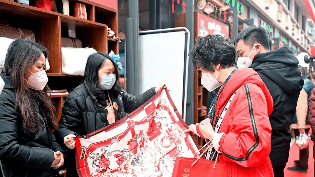 今晚！南充春晚即将爆燃，10万红包雨刷屏来袭~