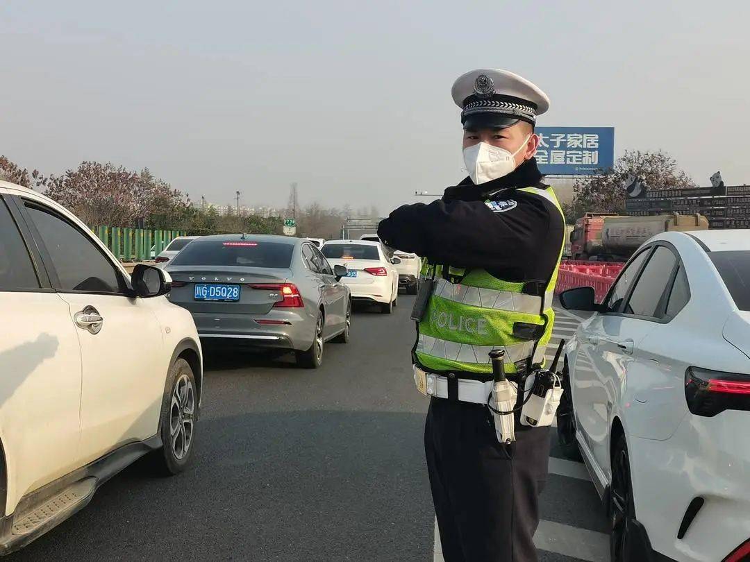 第一批川a大军已出发!这些路段有点堵!_大部_攀西_盆地