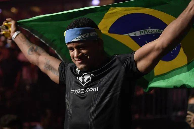 伯恩斯:我在ufc283的目标是终结对手_比赛_巴西_马格尼