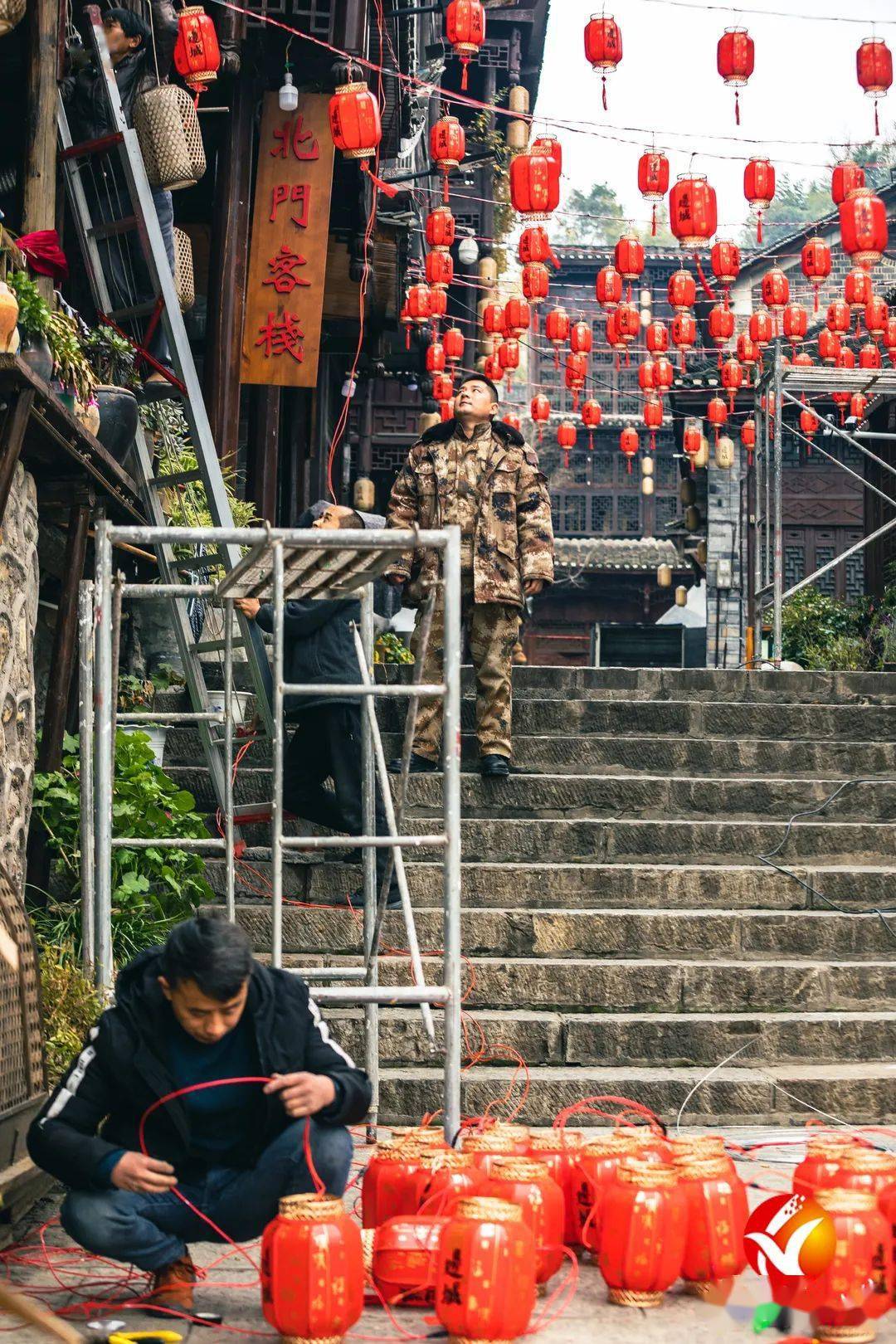 "春到边城"|边城茶峒景区春节"气氛组"上线迎客_灯笼_花垣县_活动