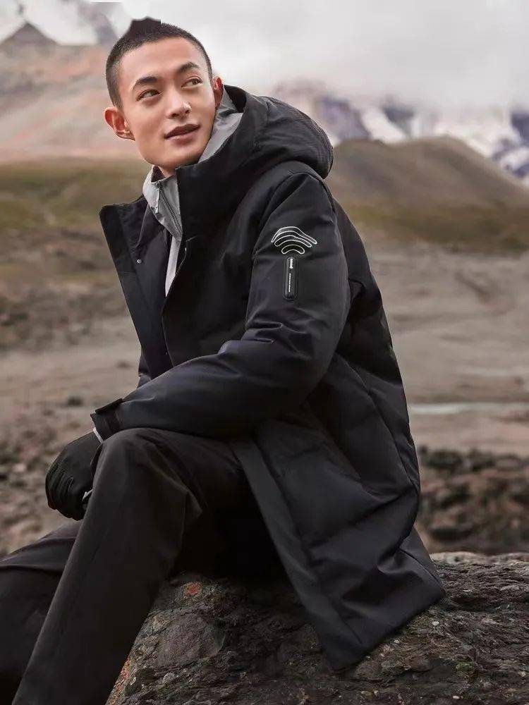 这9个牌子好穿又显身份,还能秀恩爱…_moncler_大佬_马云