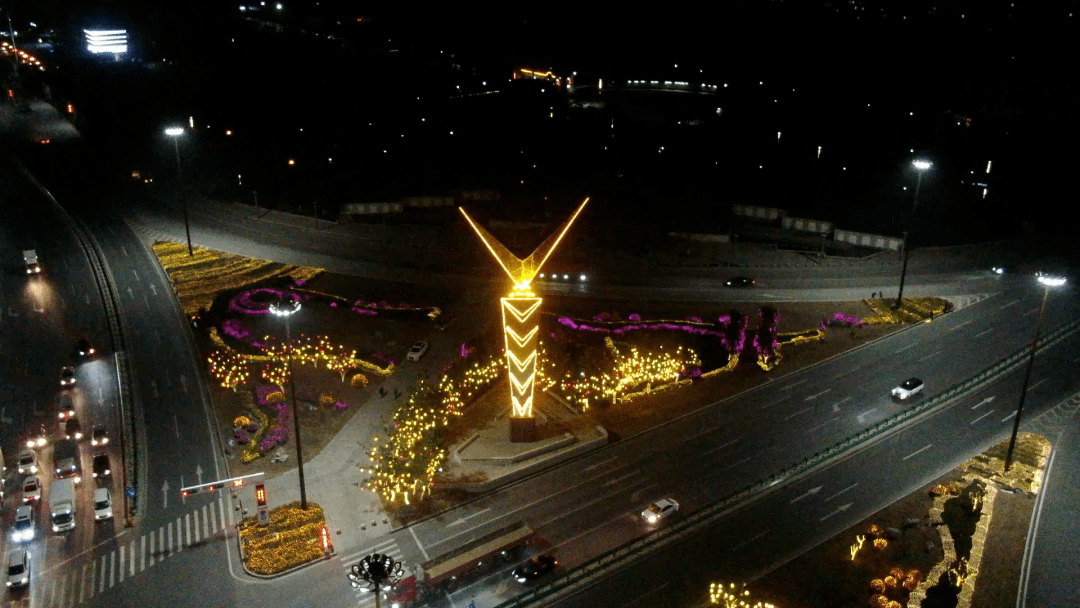 单县:美化亮化迎新春 扮靓城区年味浓,太美了~