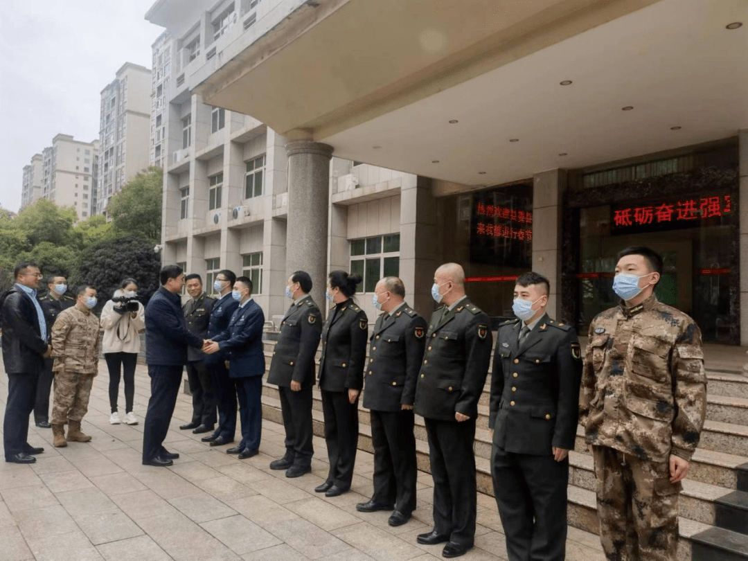 嘉禾县委书记黄仲走访慰问驻嘉部队官兵_发展_工作_人民