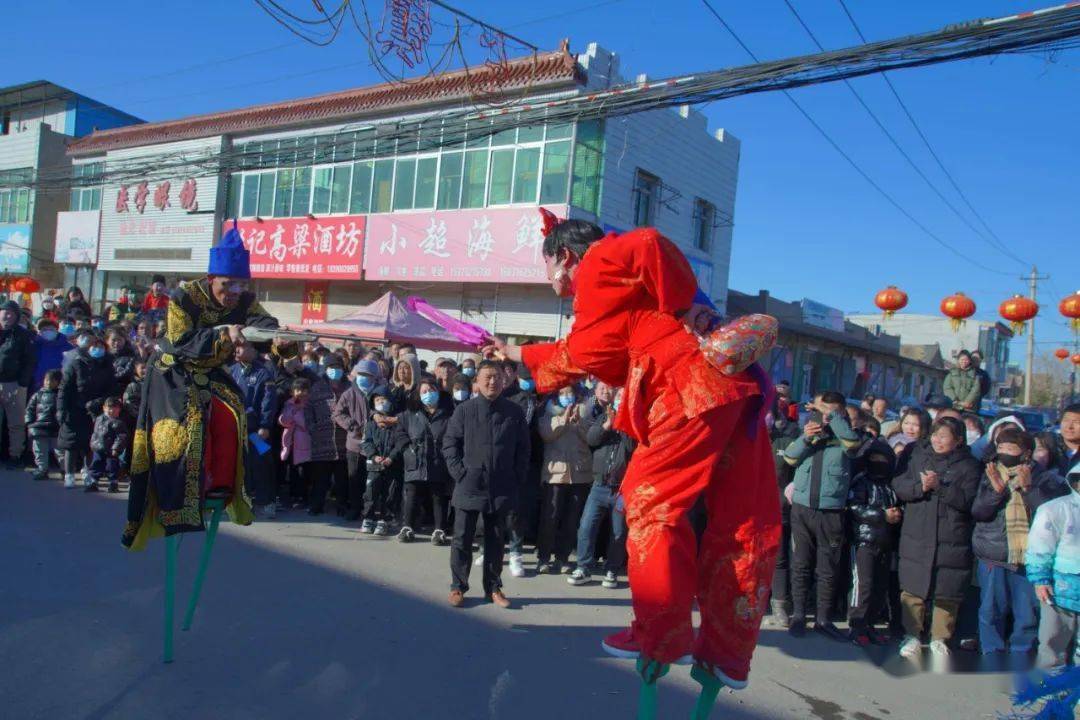 勝安,崑曲高蹺,碌碡,秧歌5道非遺花會之外,還特邀勝芳,信安等鄉鎮8