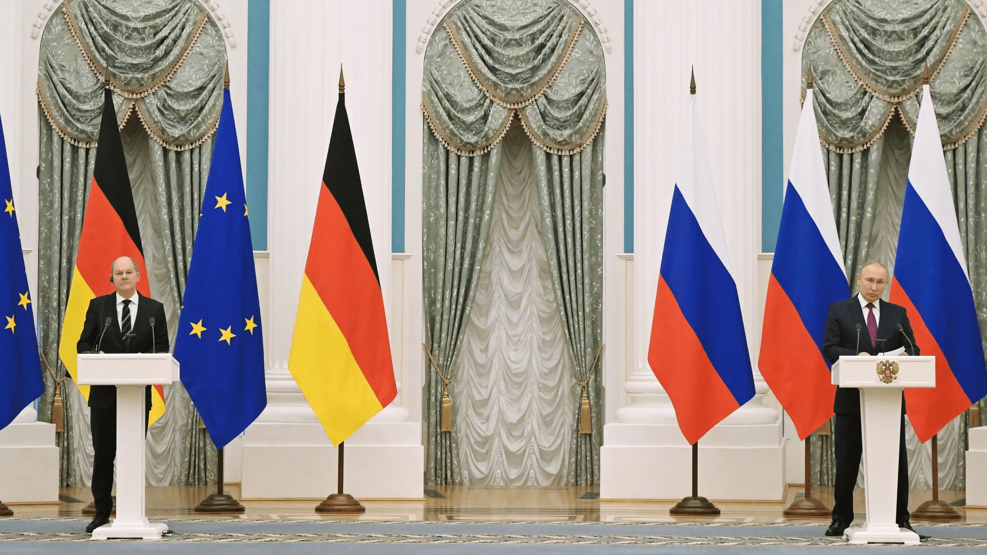 俄罗斯总统普京与德国总理朔尔茨就乌克兰问题通电话