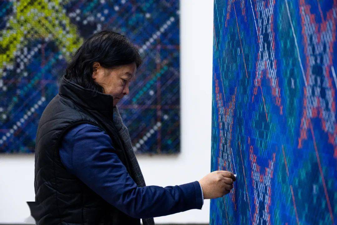 年度艺术人物 | 丁乙:流动的无限_展览_中国_西海