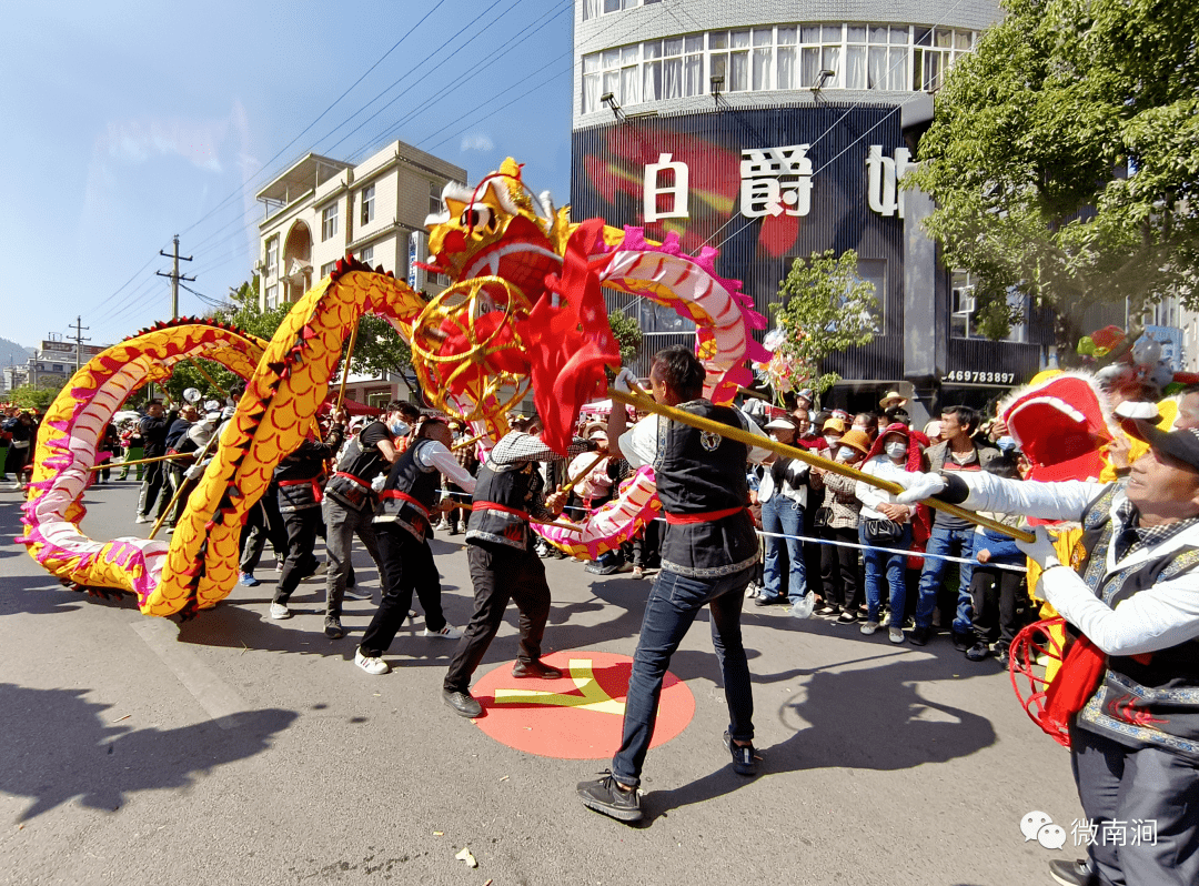 南涧龙灯会图片图片