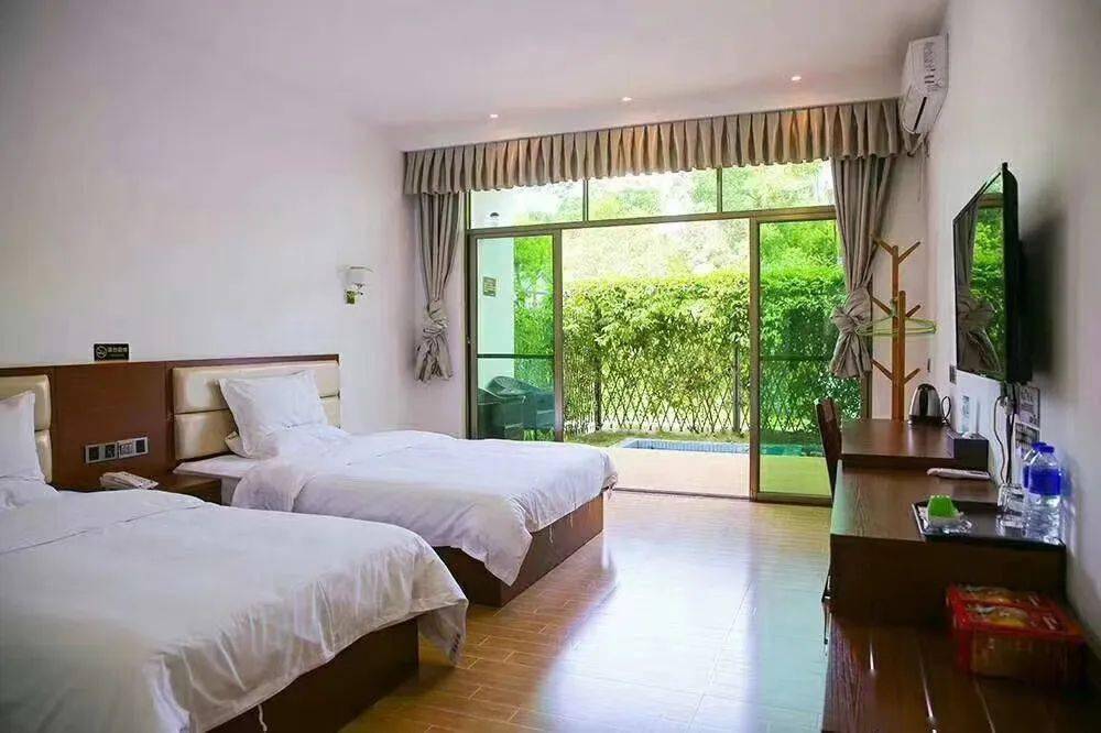 泡个舒适的汤泉,别提有多舒服了晚上累了一天园林式的住宿体验还可以