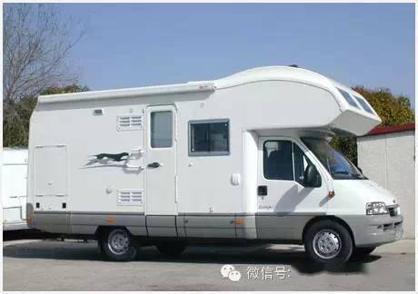 自行式c型房车(车长约5m~9m)