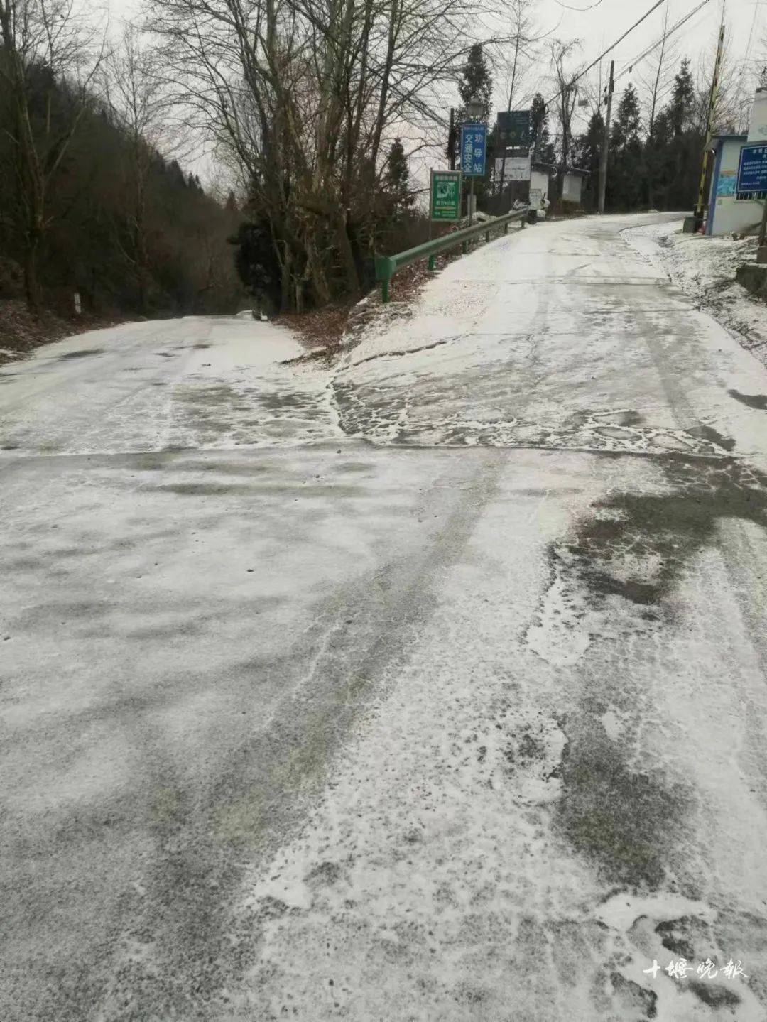 刚刚，十堰多地下雪！明天还会下吗？