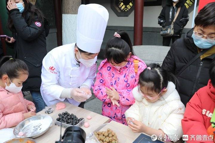 趵突泉畔造做元宵！济南全国第一泉光景区举办元宵节民俗体验活动