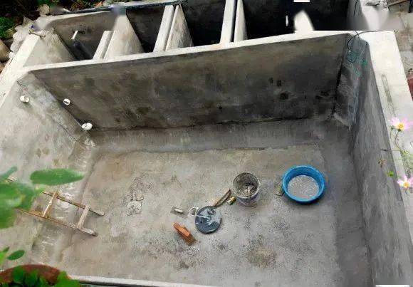 庭院内自建4米鱼池,耗时一年!分享施工全过程.
