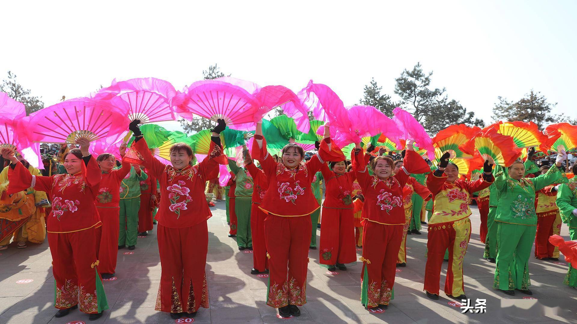 图集丨环县图集丨环县举行社火汇演:欢欢喜喜闹元宵 红红火火新环州