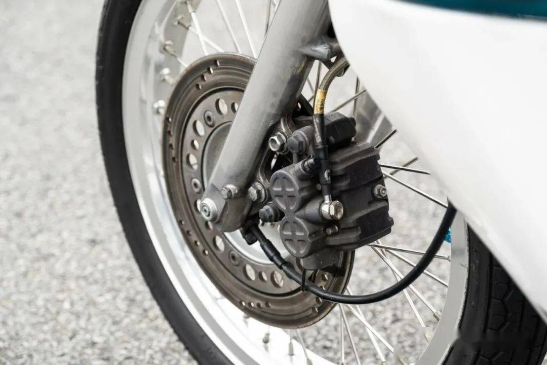 本田gb400 tt —— 拥有华丽复古外表的cafe racer | 酷乐机车_搜狐