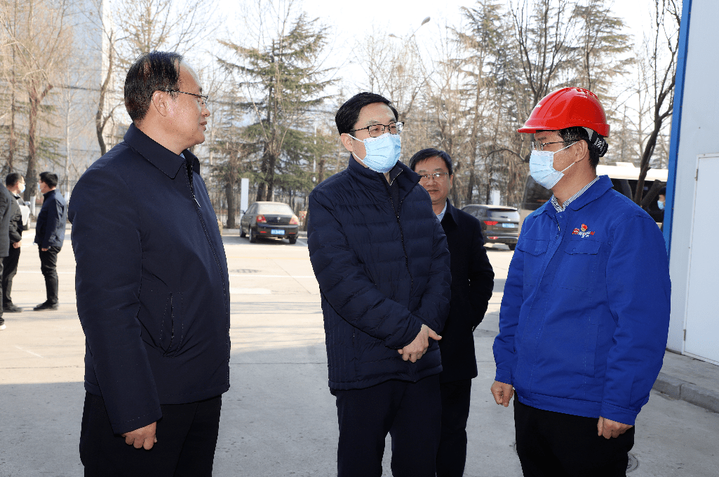 乔日升到新安街道调研重点工业项目推进情况_发展_企业_建设