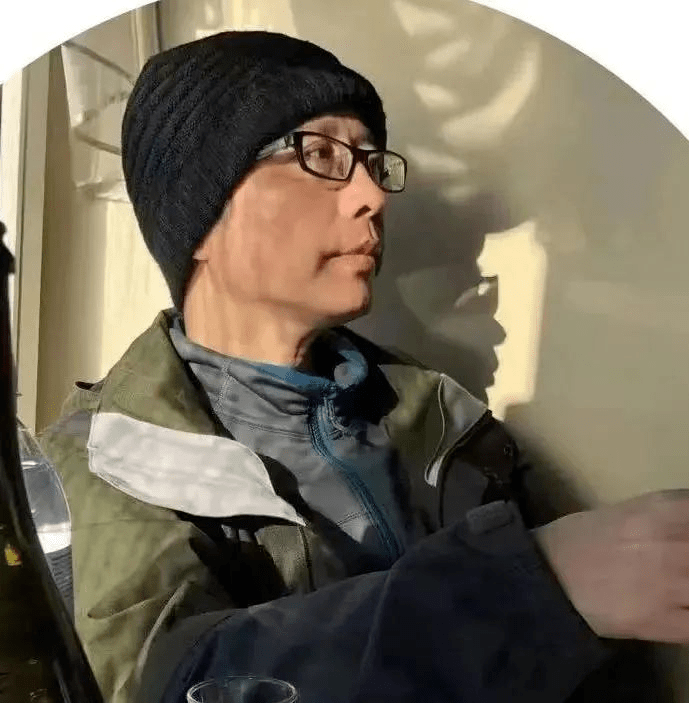 马克洛尔的隐匿,谵妄和国际主义 | 许志强读《阿尔米兰特之雪》_人物