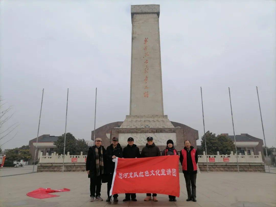 2月10日,枣庄市运河支队精神实践服务队及红色宣讲团一行,来到台儿庄