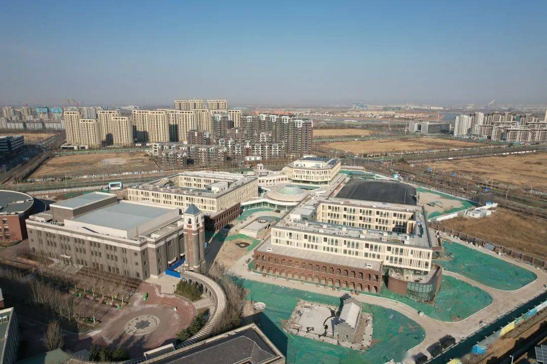 南开小学效果图33#地块南开小学项目位于生态城中部片区,北临中泰大道